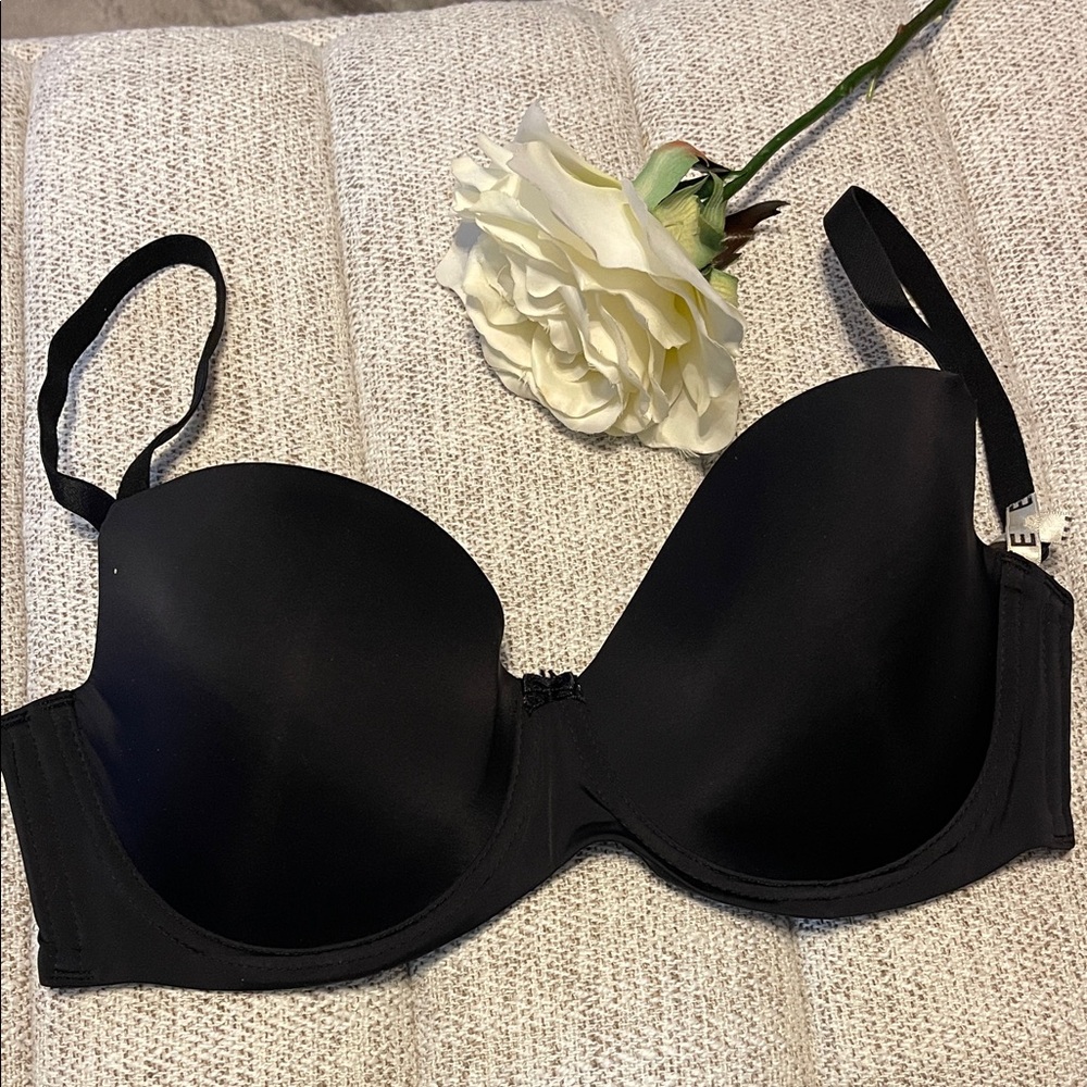 Black Multiway Strapless Bra Molded Cup Smooth Underwire Adjustable Size 34E